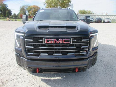 New 2026 GMC Sierra 3500 AT4 w/ AT4 Premium Plus Package image 12
