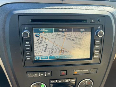 Used 2011 Buick Enclave CXL image 57