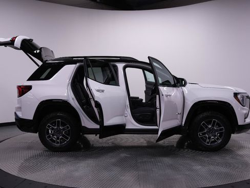 New 2026 GMC Terrain AT4 w/ Convenience Package III AWD/4WD image 10