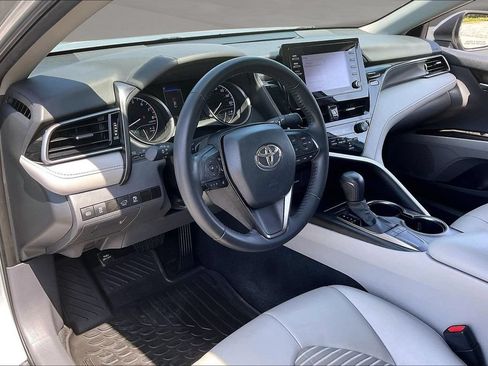 Used 2023 Toyota Camry SE FWD image 17
