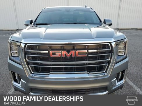 Used 2022 GMC Yukon XL SLT w/ SLT Luxury Package image 5