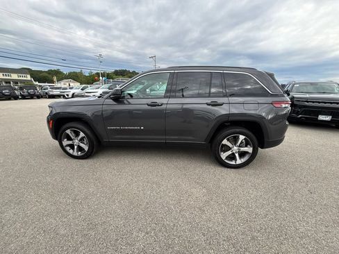 New 2026 Jeep Grand Cherokee Limited AWD/4WD image 2