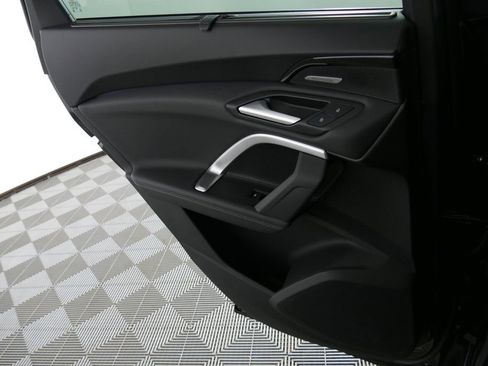 Used 2025 Audi Q5 Premium Plus AWD/4WD image 6
