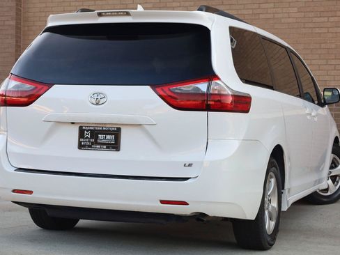 Used 2020 Toyota Sienna LE FWD image 7