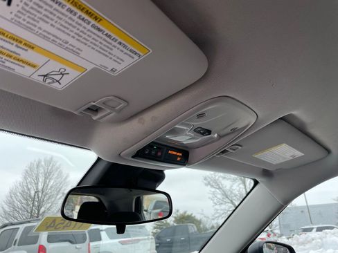 Used 2023 Chevrolet TrailBlazer LS FWD image 21