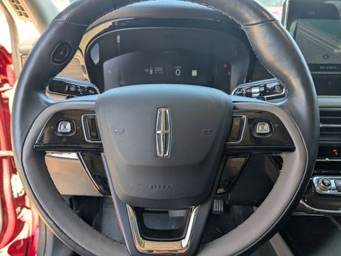 Used 2024 Lincoln Corsair Reserve w/ Equipment Group 201A image 13