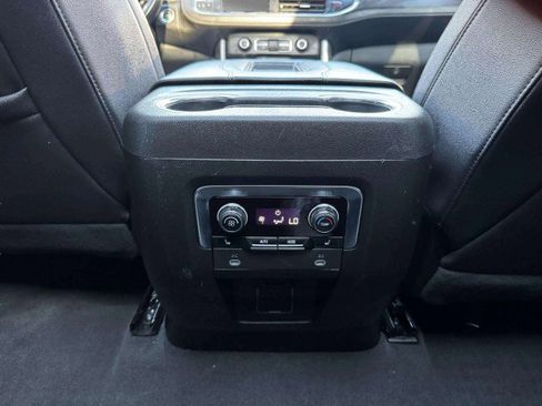 Used 2023 Chevrolet Tahoe Z71 w/ Luxury Package image 41