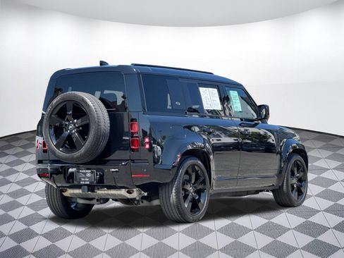 Used 2024 Land Rover Defender 110 X-Dynamic SE AWD/4WD image 8