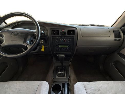 Used 2002 Toyota 4Runner SR5 image 24
