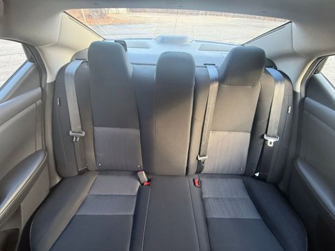 Used 2025 Nissan Sentra SV image 36