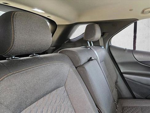 Used 2021 Chevrolet Equinox LT image 19