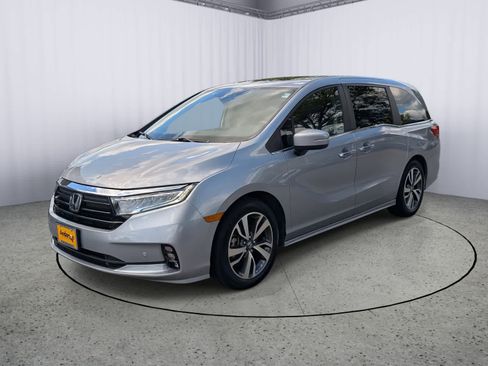 Used 2023 Honda Odyssey Touring image 6