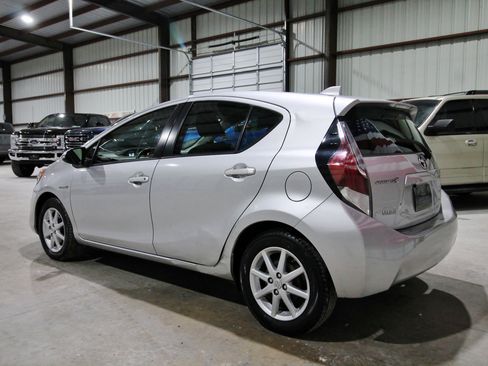 Used 2015 Toyota Prius C Three FWD image 7