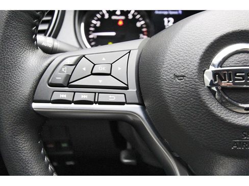 Certified 2022 Nissan Rogue Sport SL image 13