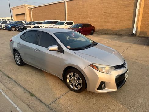 Used 2016 Toyota Corolla S FWD image 3
