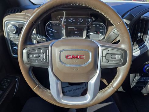 Used 2021 GMC Sierra 1500 SLT w/ X31 Off-Road Package AWD/4WD image 19