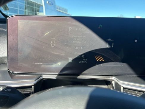 Used 2025 Kia Sorento S image 21