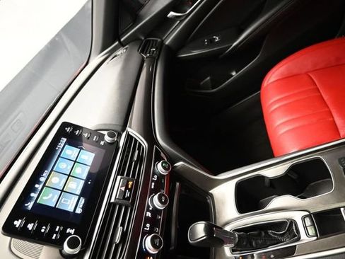 Used 2019 Honda Accord Sport image 18
