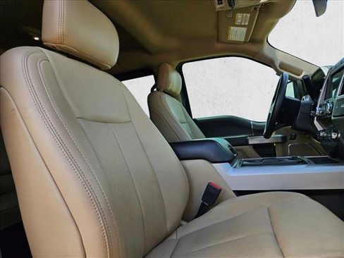 Used 2020 Ford F250 Lariat w/ Lariat Ultimate Package AWD/4WD image 18