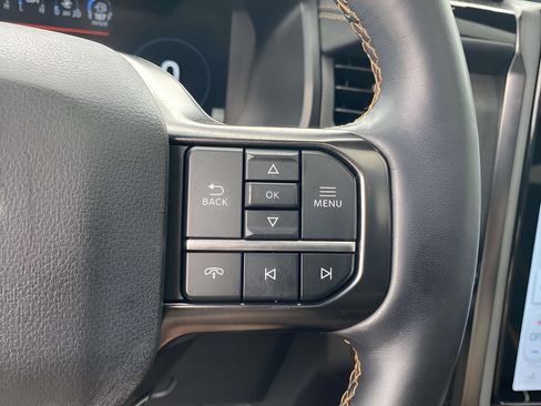 Used 2023 Ford Expedition Platinum AWD/4WD image 23