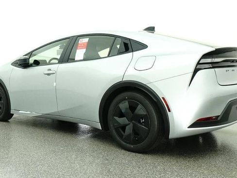 New 2026 Toyota Prius Plug-In Hybrid image 21