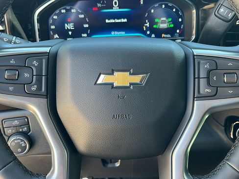 Used 2025 Chevrolet Silverado 1500 LT image 15