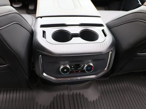 New 2026 Ford Expedition Tremor image 18