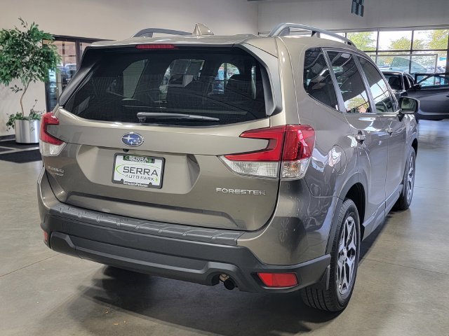 Used 2019 Subaru Forester Premium w/ All-Weather Package AWD/4WD image 5