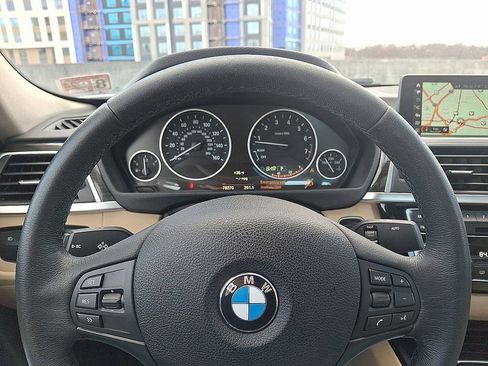 Used 2018 BMW 320i xDrive Sedan w/ Convenience Package image 22