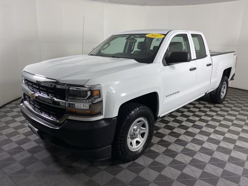Used 2017 Chevrolet Silverado 1500 W/T w/ Trailering Package AWD/4WD image 8