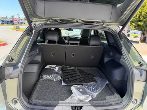 New 2026 Volkswagen Tiguan SE R-Line AWD/4WD image 31