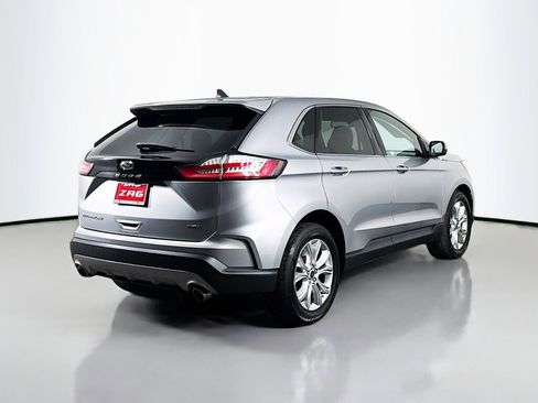 Used 2022 Ford Edge Titanium image 5