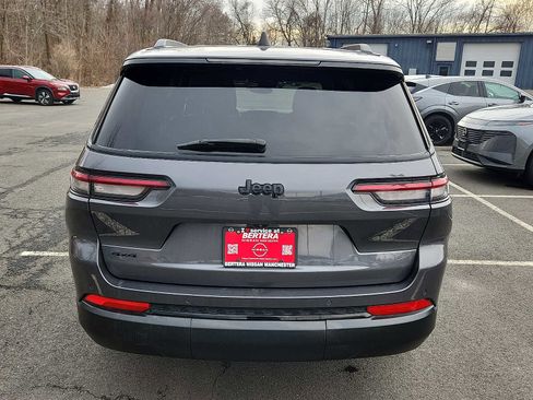 Used 2024 Jeep Grand Cherokee L Laredo image 5