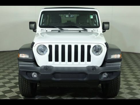 Used 2022 Jeep Wrangler Unlimited Sport w/ Sun And Sound Package AWD/4WD image 17