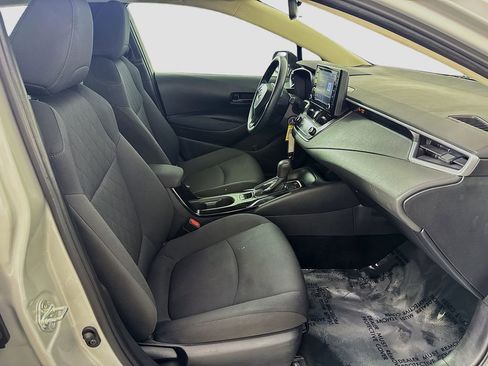 Used 2022 Toyota Corolla LE image 14