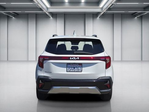 Certified 2024 Kia Seltos S FWD image 5
