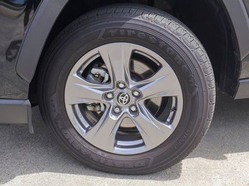 Used 2025 Toyota RAV4 XLE w/ Convenience Package AWD/4WD image 29