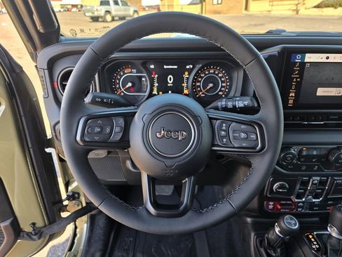 New 2026 Jeep Wrangler Unlimited Rubicon image 15