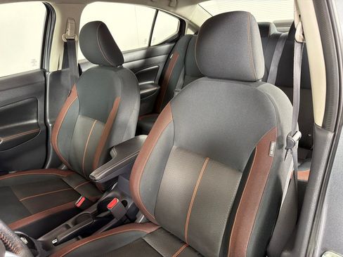 Used 2020 Nissan Versa SR w/ Convenience Package FWD image 12