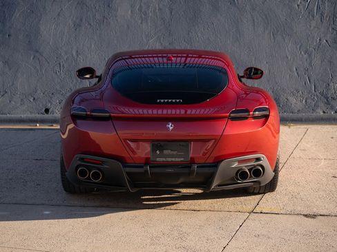 Used 2024 Ferrari Roma image 8