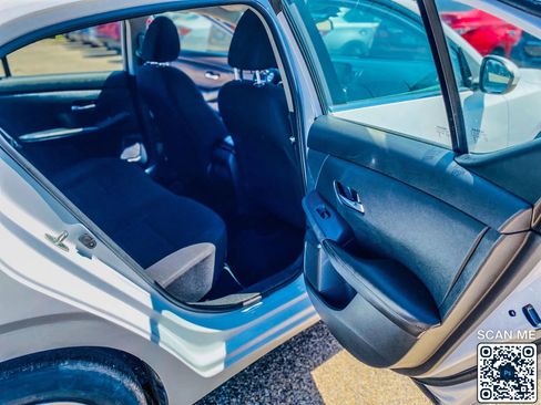 Used 2022 Nissan Sentra S image 12