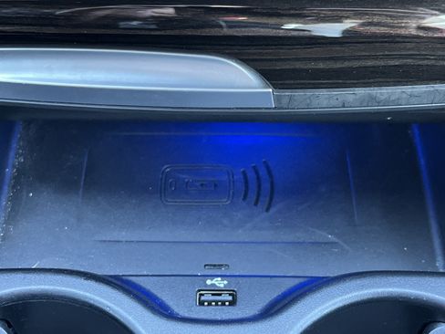 Used 2021 BMW 530i w/ Premium Package image 7