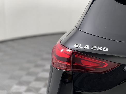 New 2026 Mercedes-Benz GLA 250 4MATIC image 12