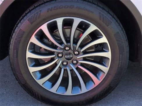 Used 2022 Lincoln Aviator Reserve w/ Equipment Group 201A image 13