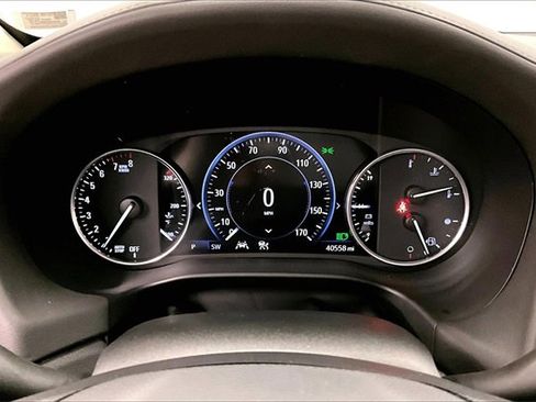 Used 2022 Buick Enclave Avenir image 25