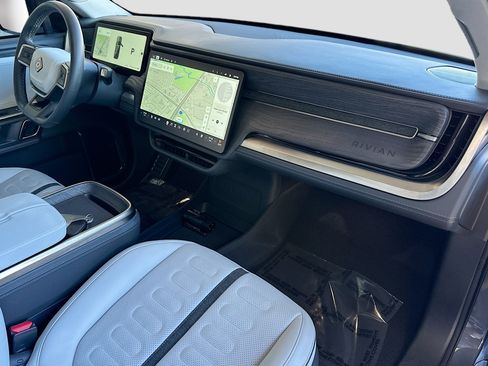 Used 2023 Rivian R1S Adventure image 31