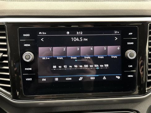 Used 2022 Volkswagen Atlas SE image 17