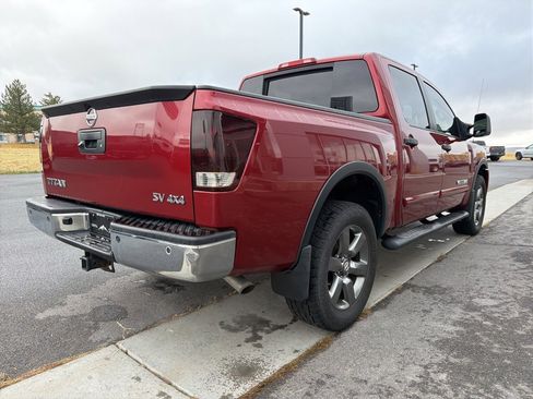 Used 2015 Nissan Titan SV w/ SV Value Truck Package image 6