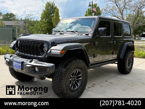 Used 2025 Jeep Wrangler Unlimited Sport AWD/4WD image 2