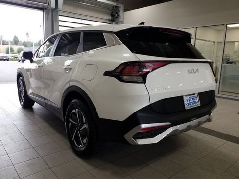 Used 2024 Kia Sportage LX AWD/4WD image 19